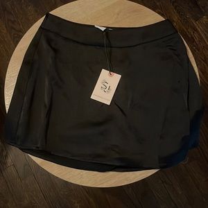 Sincerely Jules- size small skort NWT!
